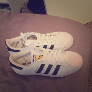 Adidas superstar